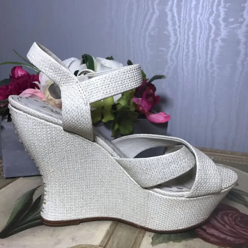 Alice & Olivia Juliet Metallic Platform Wedges Sz 40